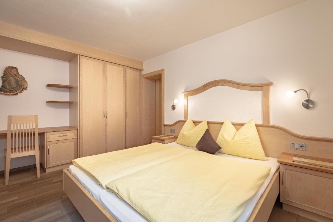 Apartments Soval Santa Cristina Val Gardena Екстериор снимка