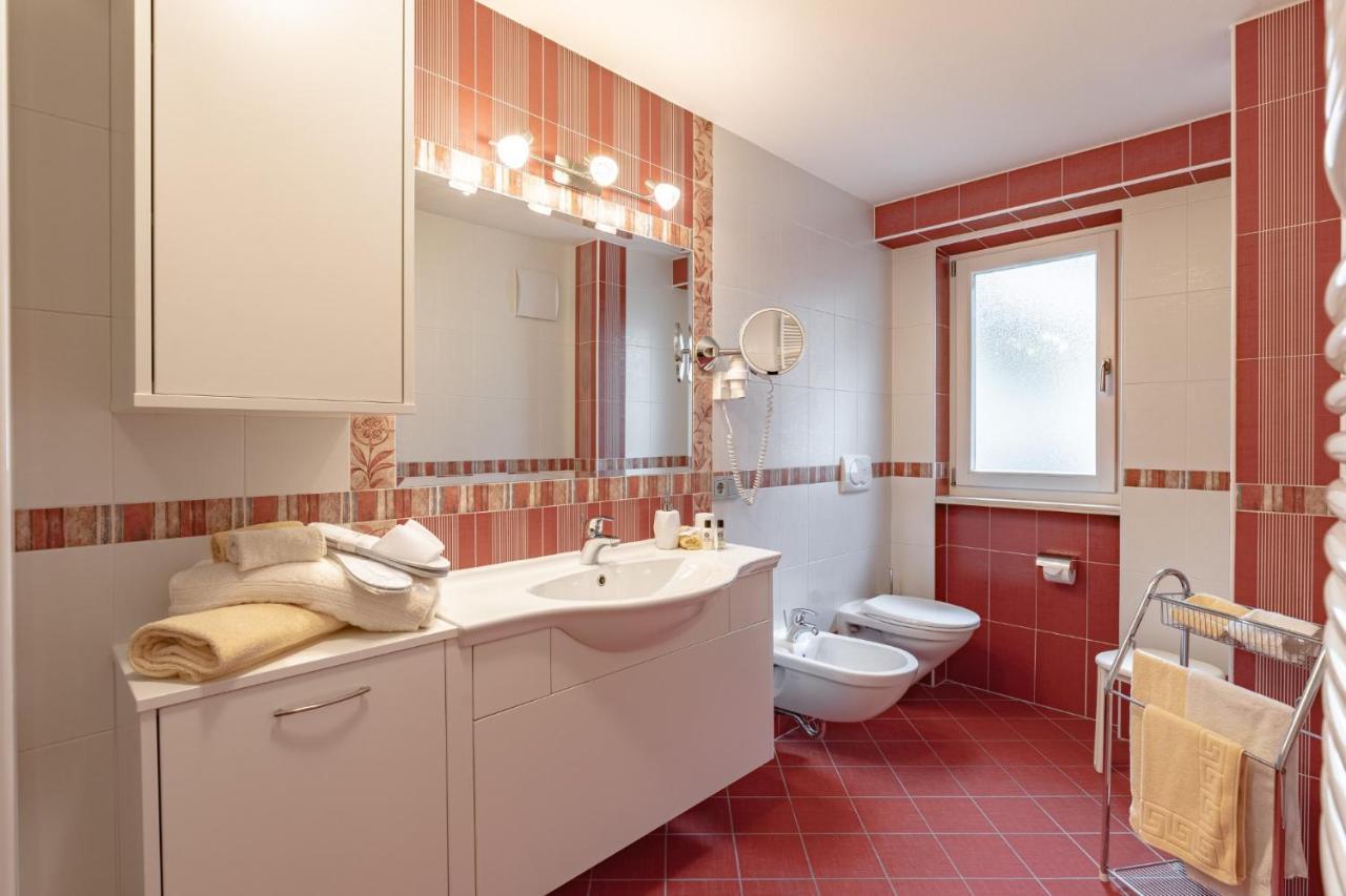 Apartments Soval Santa Cristina Val Gardena Екстериор снимка