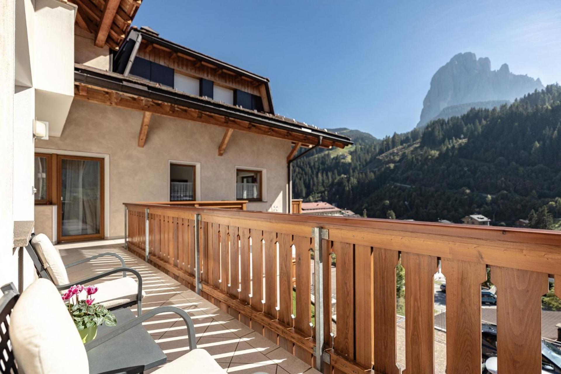 Apartments Soval Santa Cristina Val Gardena Екстериор снимка